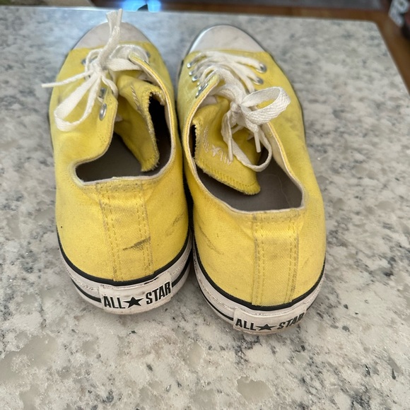 Low Yellow Converse All Stars.  M11 W13 - Picture 5 of 5